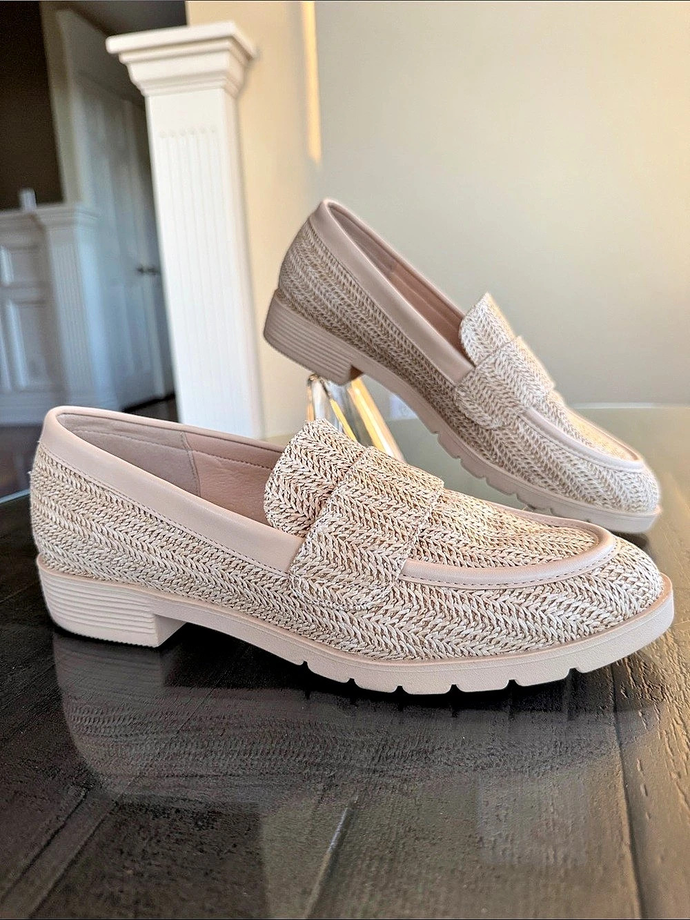 Kenneth Cole Reaction Fern Loafer Woven Textile Cream. US Women’s Size 9